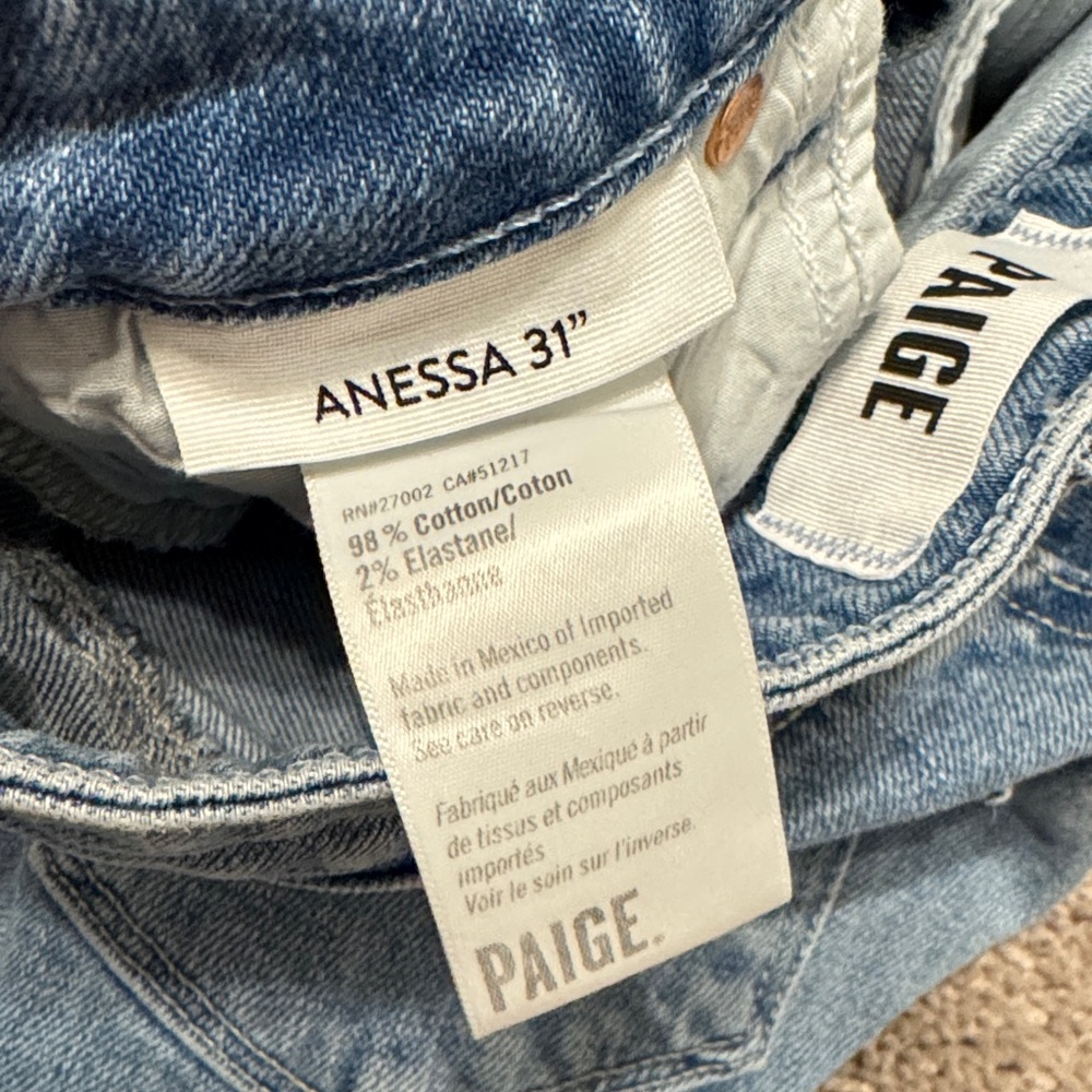 PAIGE Anessa 31" Wide Leg Jean - Picture 4 of 6
